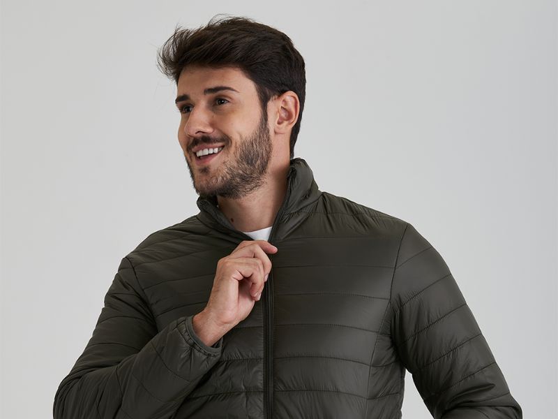 camisa masculina na moda e conforto
